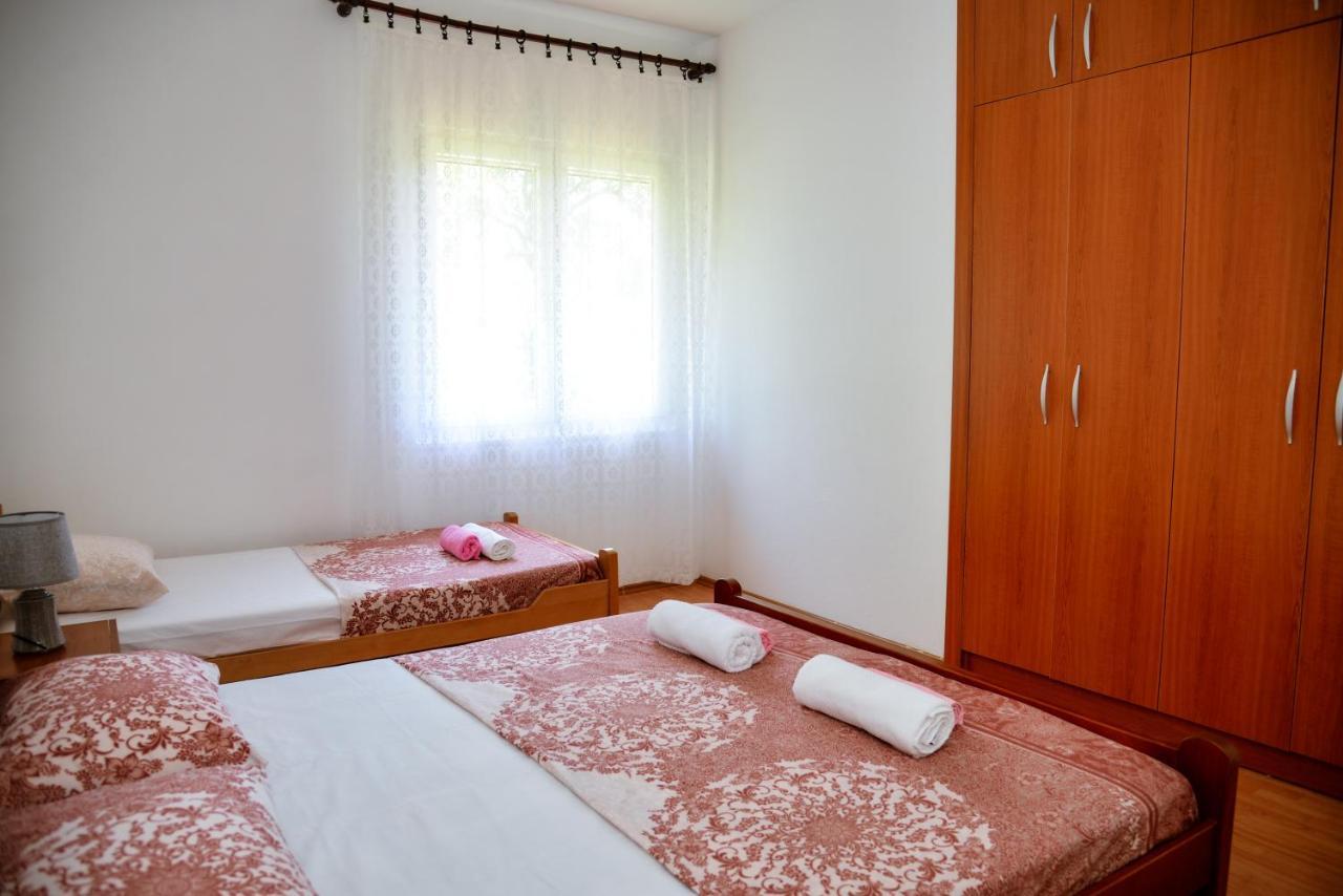 Apartment Nikola Kotor Bagian luar foto